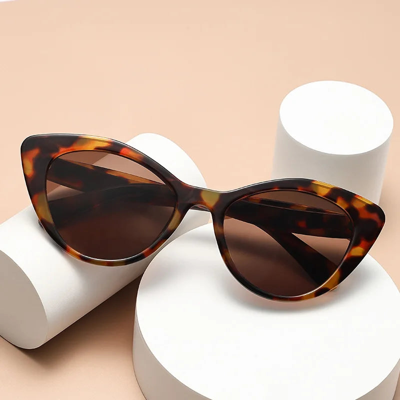 Fashion Cat Eye Women's Sunglasses 2025 Luxury Brand Designer Black Leopard Small Frame Sun Glasses UV400 Girl Letter Eyewear