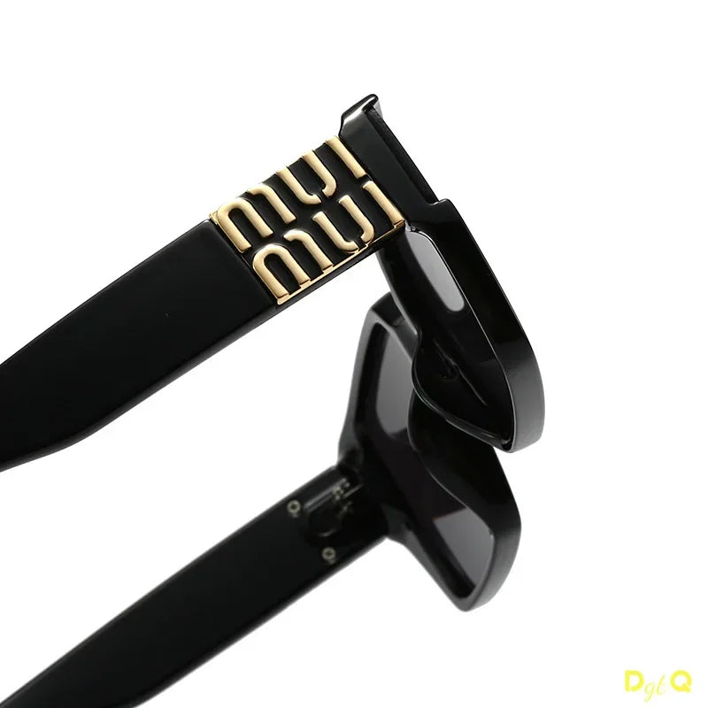 DGTQ New Luxury Glamour Sunglasses For Men And Women Stylish Classic Brand Glasses Unisex Designer Square Shades Jewelry Mask