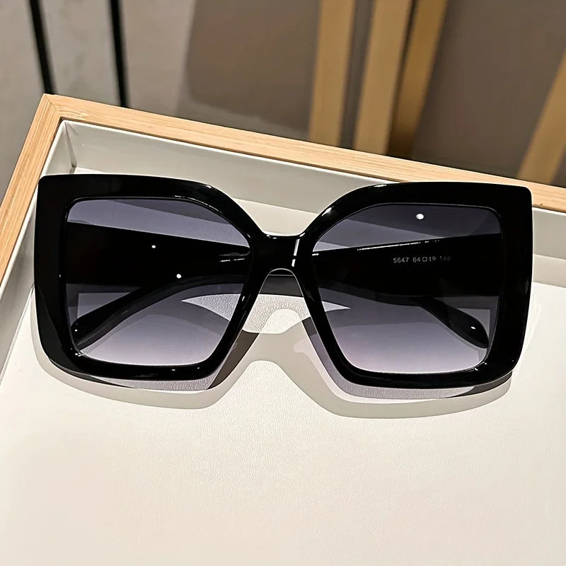 Oversized Square Fashion Fashion Glasses with Gradient Lenses - Chic Tortoiseshell & Leopard Print Frames Anti-Glare PC Material