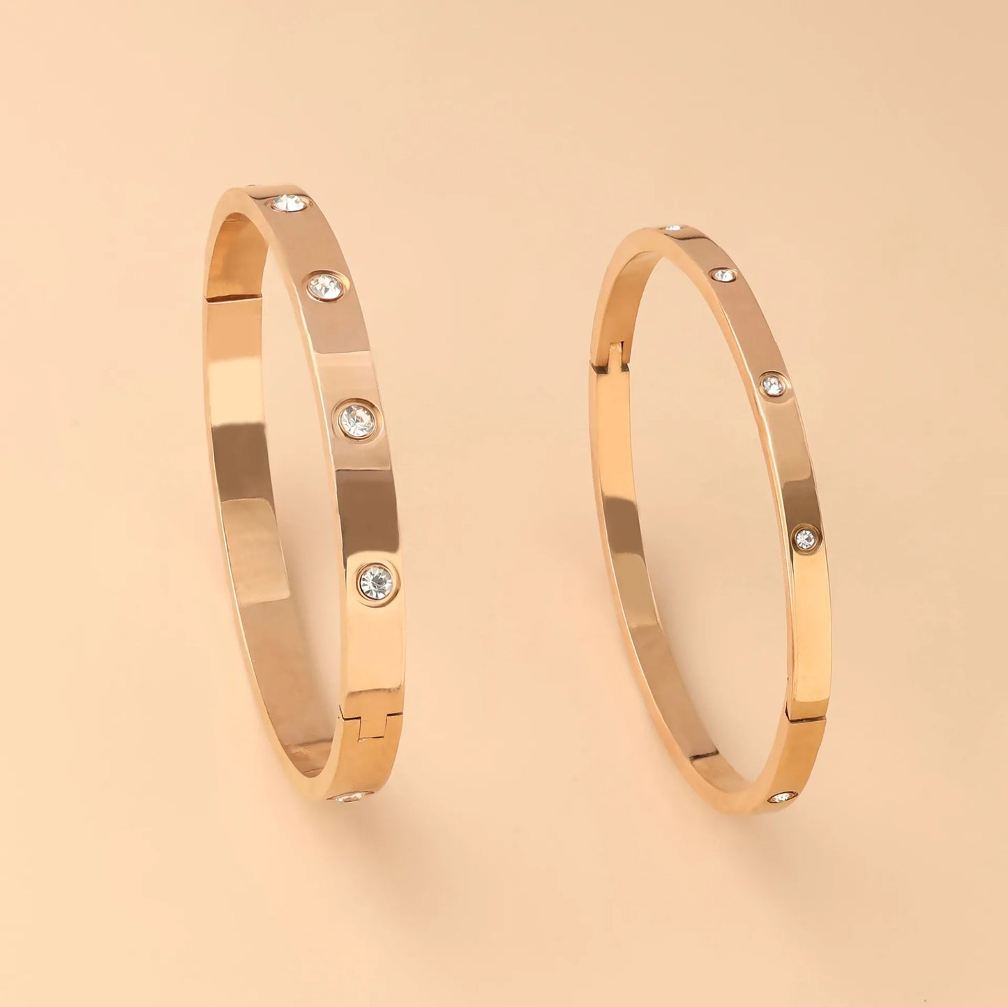 Classic 18K Stainless Steel Diamond Oval Bracelet - Timeless High-End Everyday Jewelry - Lylamor.com