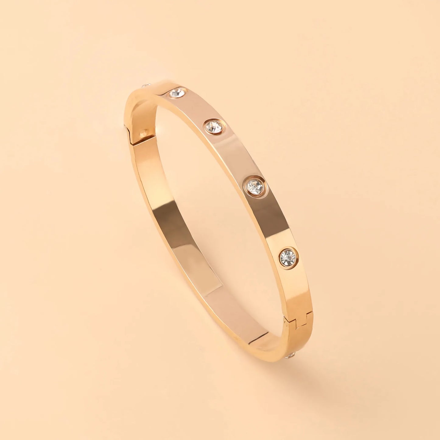 Classic 18K Stainless Steel Diamond Oval Bracelet - Timeless High-End Everyday Jewelry - Lylamor.com