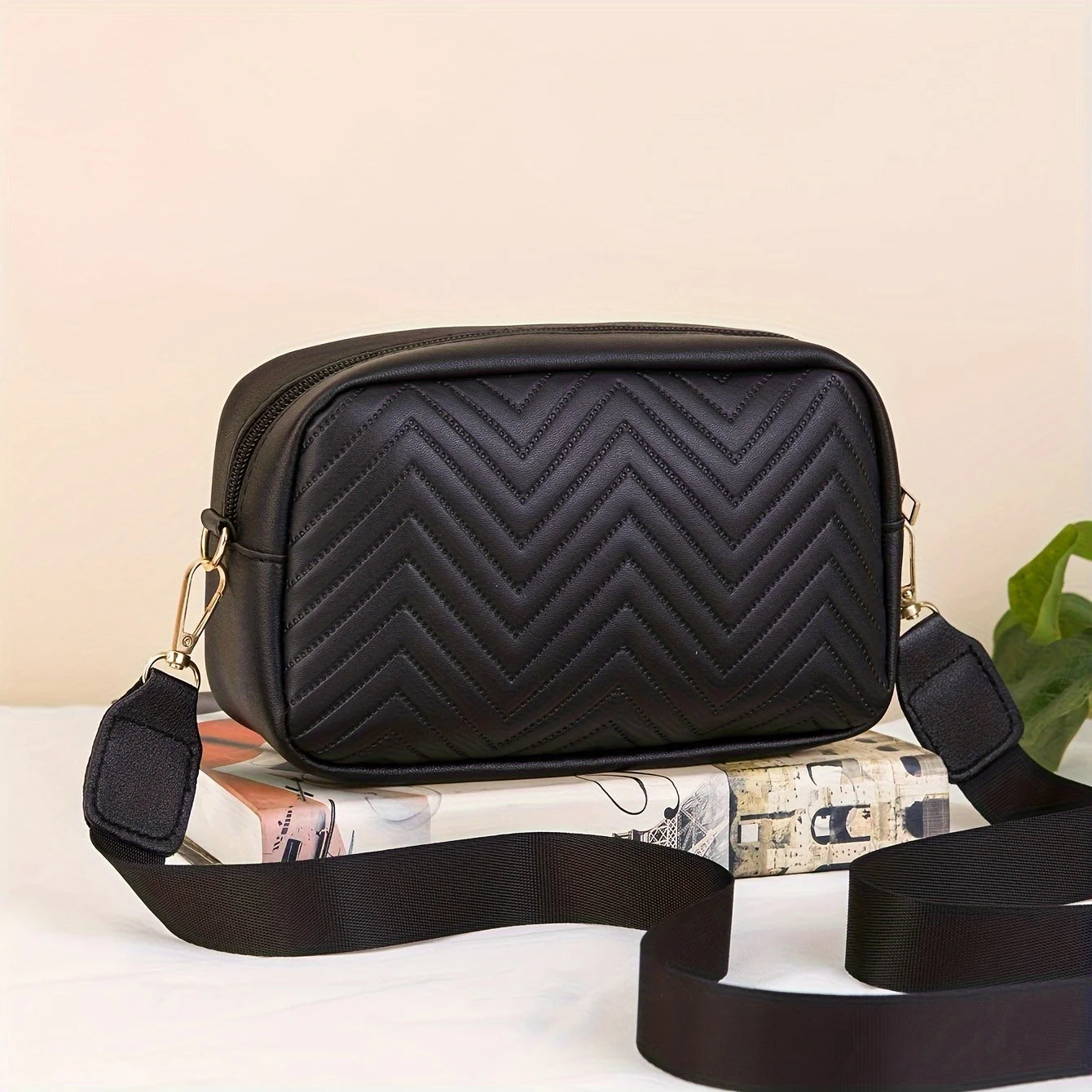 Mini Quilted Crossbody Bag for Women – Trendy PU Leather Phone Wallet & Shoulder Bag - Lylamor.com