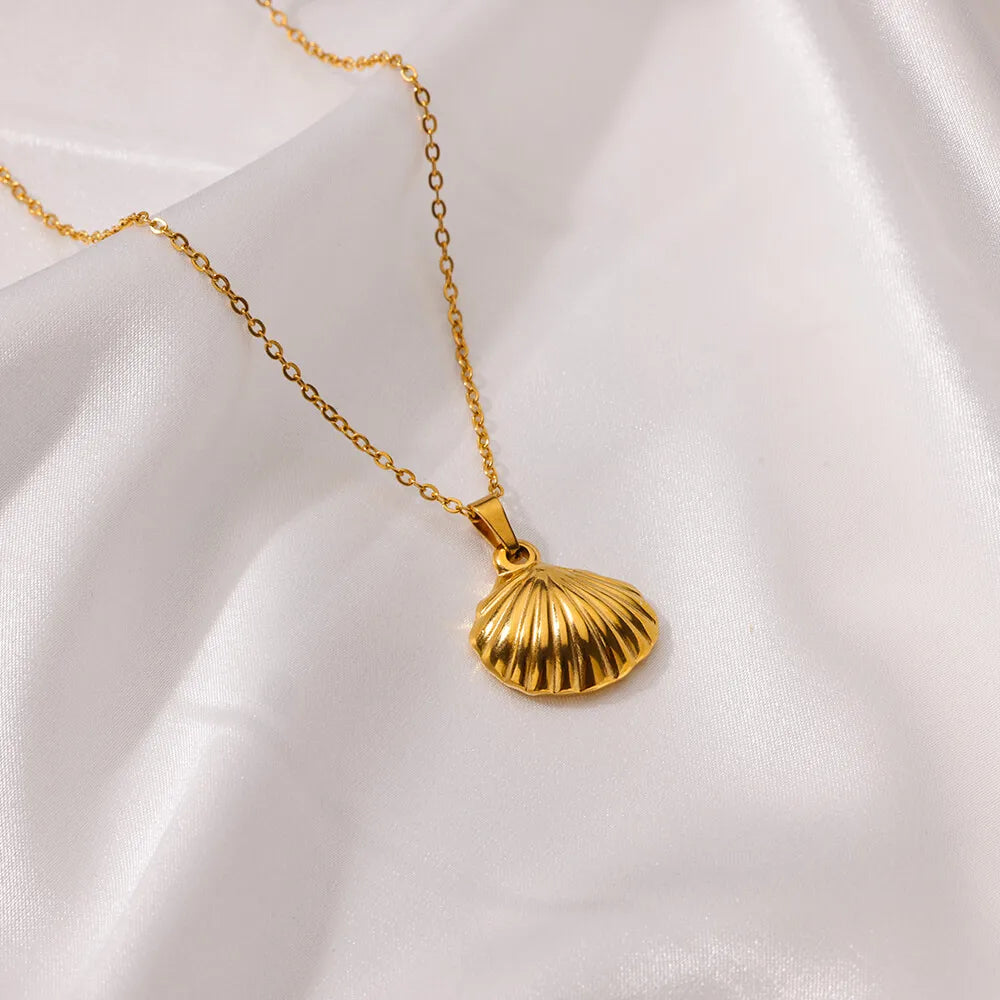 316L Stainless Steel Heart Necklace | Gothic Gold Layered Choker for Women & Girls - Lylamor.com
