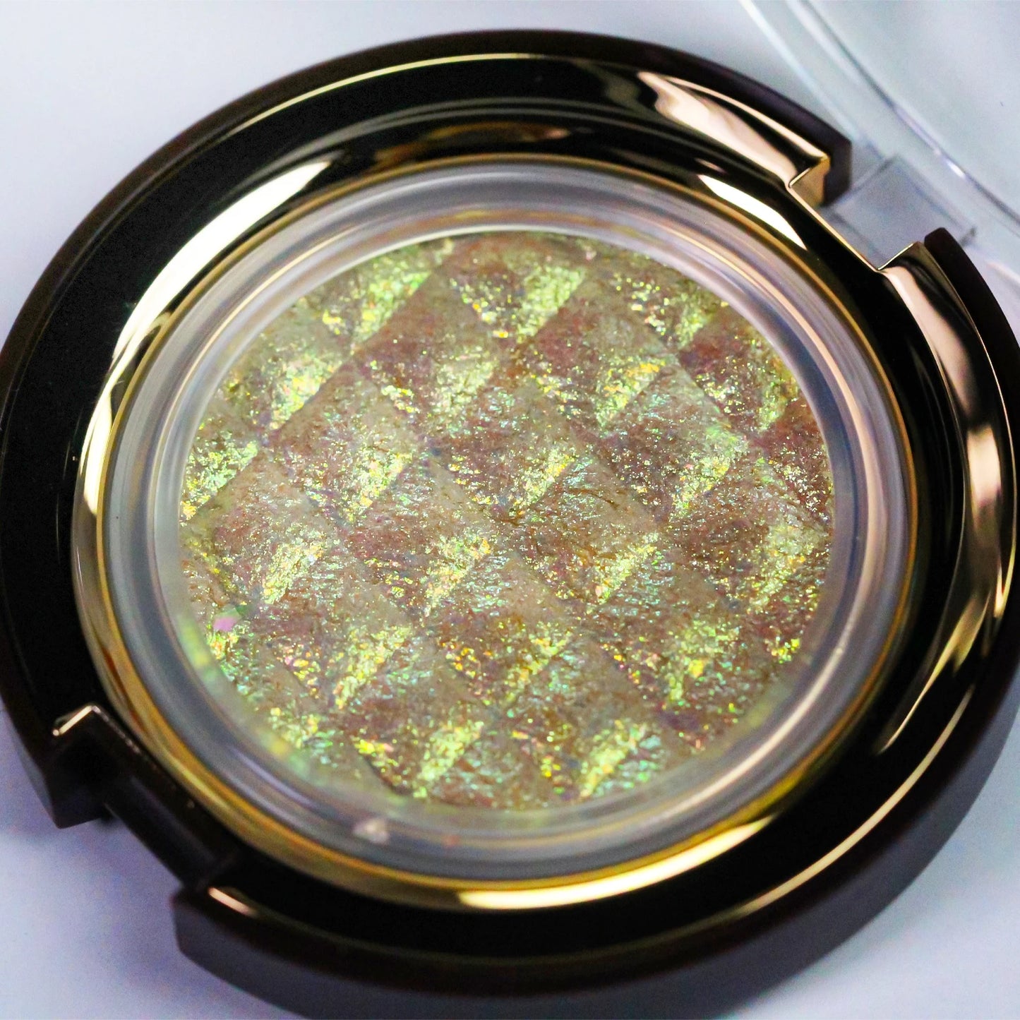 CHARMACY Luxury Duochrome Chameleon Eyeshadow – Long-lasting, Waterproof, Shiny Glitter Highlighter - Lylamor.com