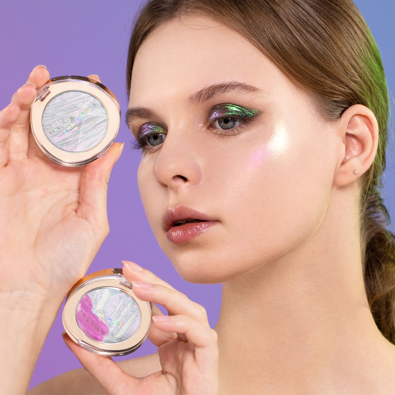 CHARMACY Duochrome Highlighter Powder 4.2g – Long-Lasting Multichrome Shimmer Makeup for Women - Lylamor.com