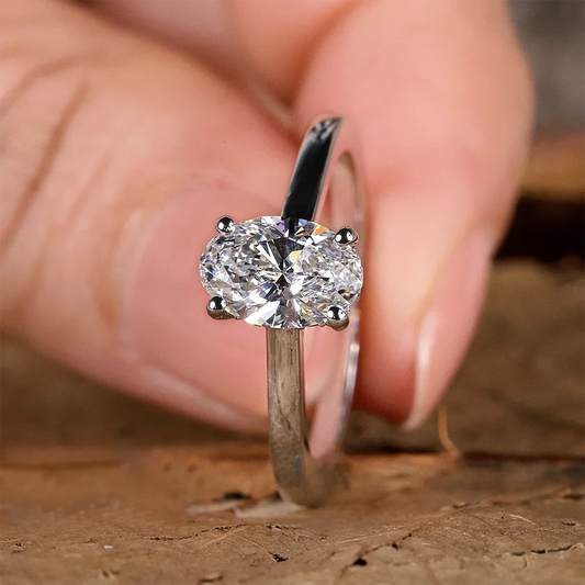 GRA Certified Oval Moissanite Ring - 1/2/3 Carat Solitaire Engagement Ring (925 Sterling Silver)