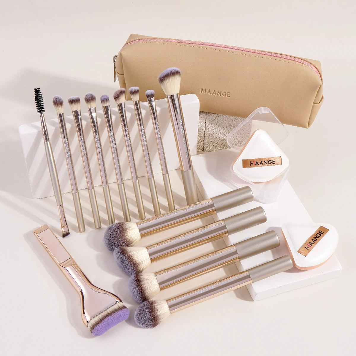 MAANGE 17pcs Makeup Brush Tool Set with Air Cushion Puffs & Storage Bag - Lylamor.com